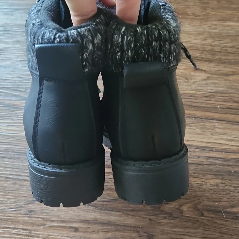 New black boots